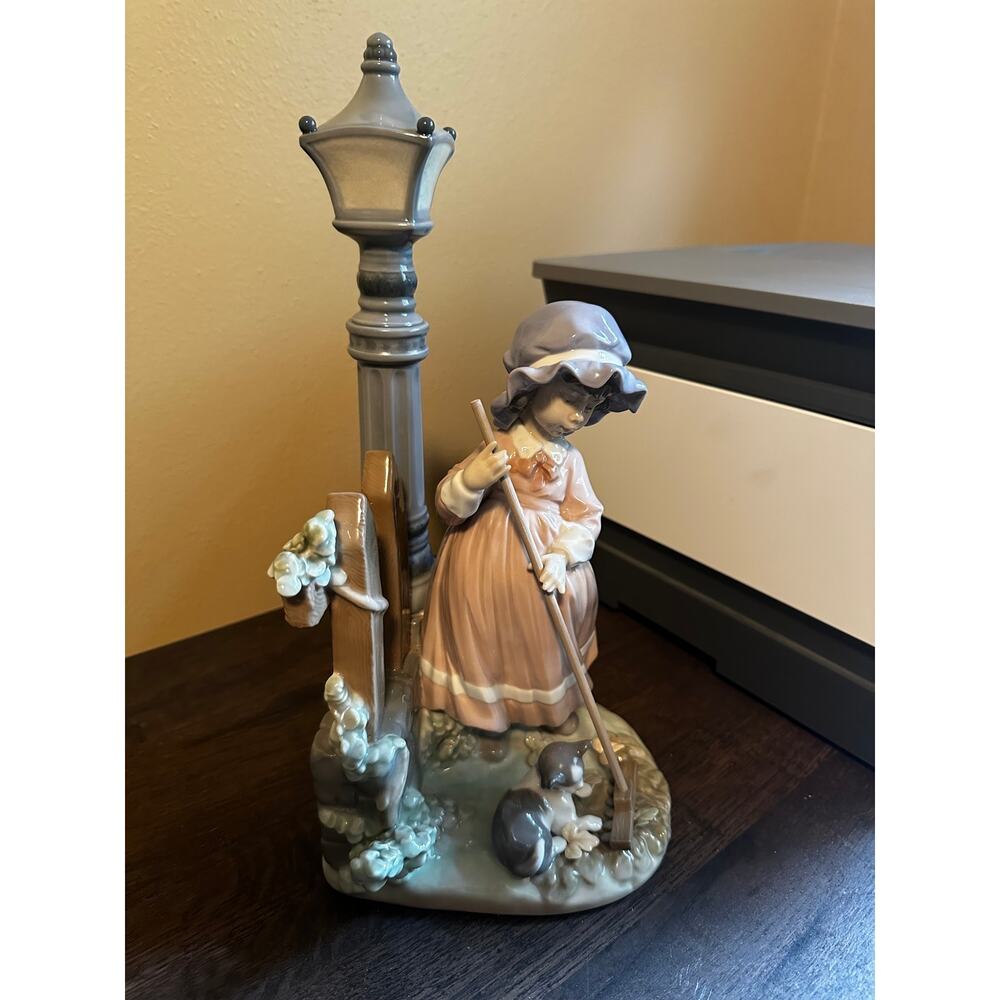 LLADRO SIGNED ART FALL CLEAN UP #5286